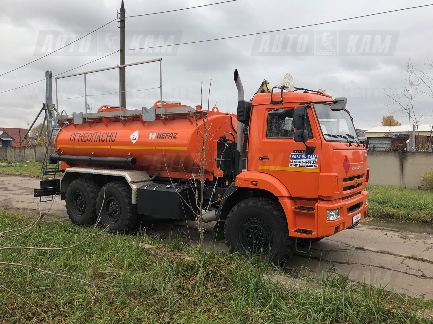 Купить новый Автотопливозаправщик НЕФАЗ-66062-2213-46 на шасси KAMAZ-43118  по выгодной цене в Москве